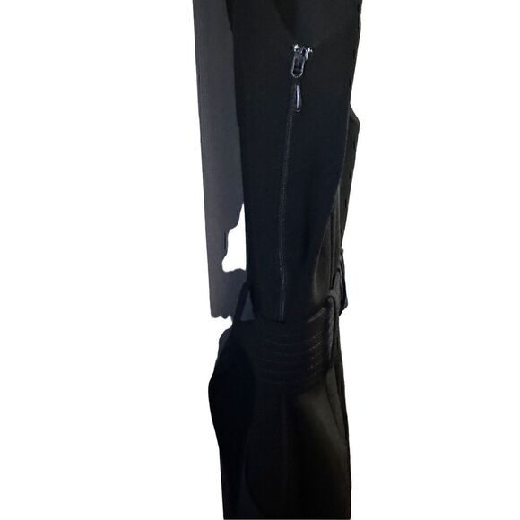 Altuzarra
Pocket-Detailed Belted Utility Dress Made in Italy - Picture 3 of 11